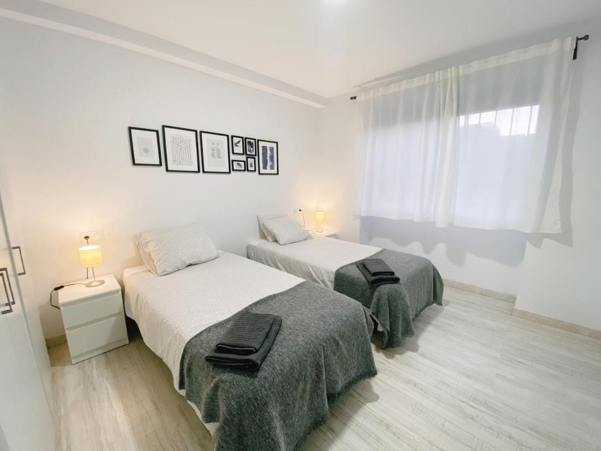 Gmc Turistics - Great Apartment For Groups & Families Málaga Kültér fotó
